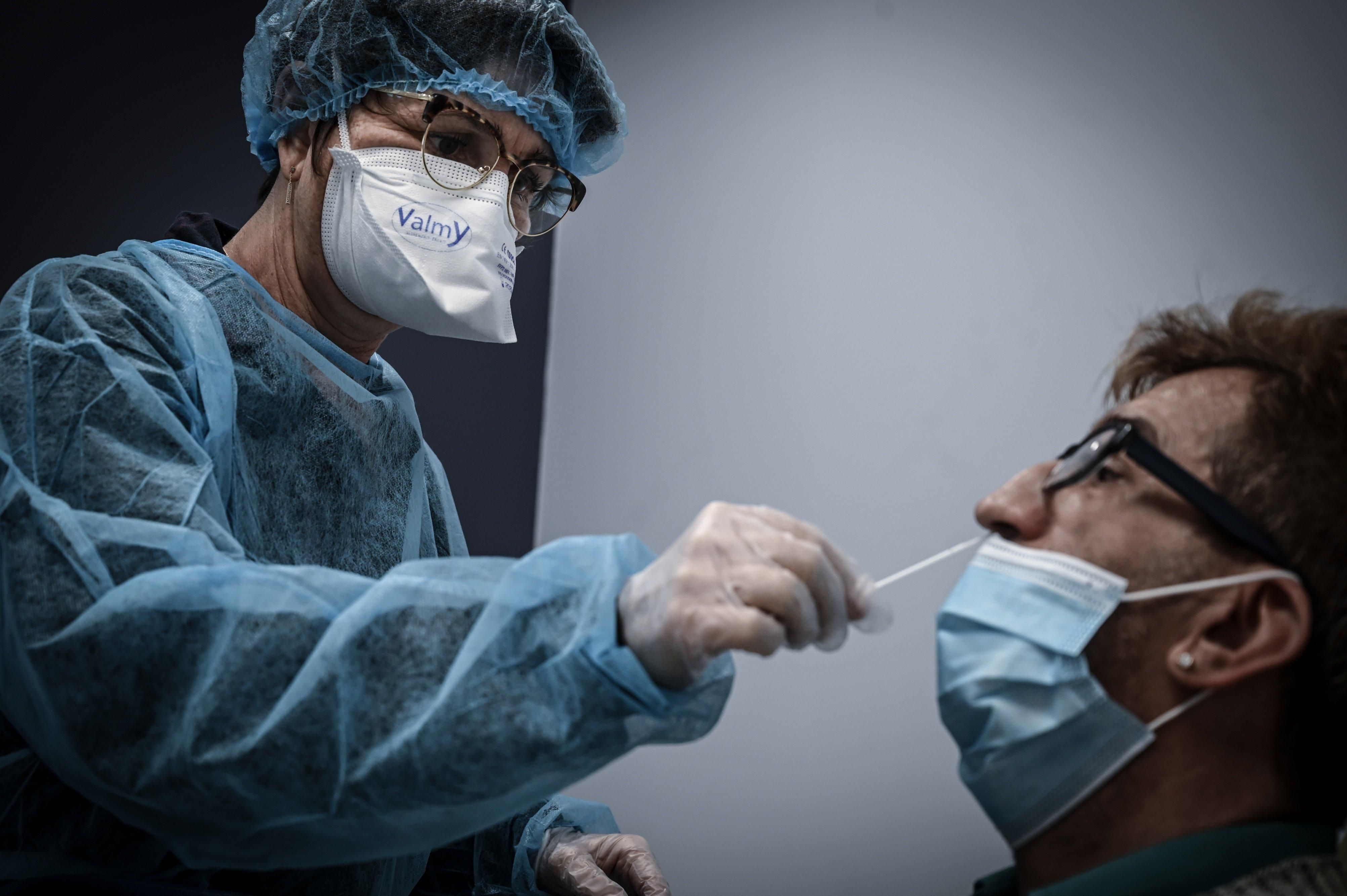 Іспанія буде штрафувати мандрівників без негативного ПЛР-тесту Іспанія буде штрафувати мандрівників без негативного ПЛР-тесту