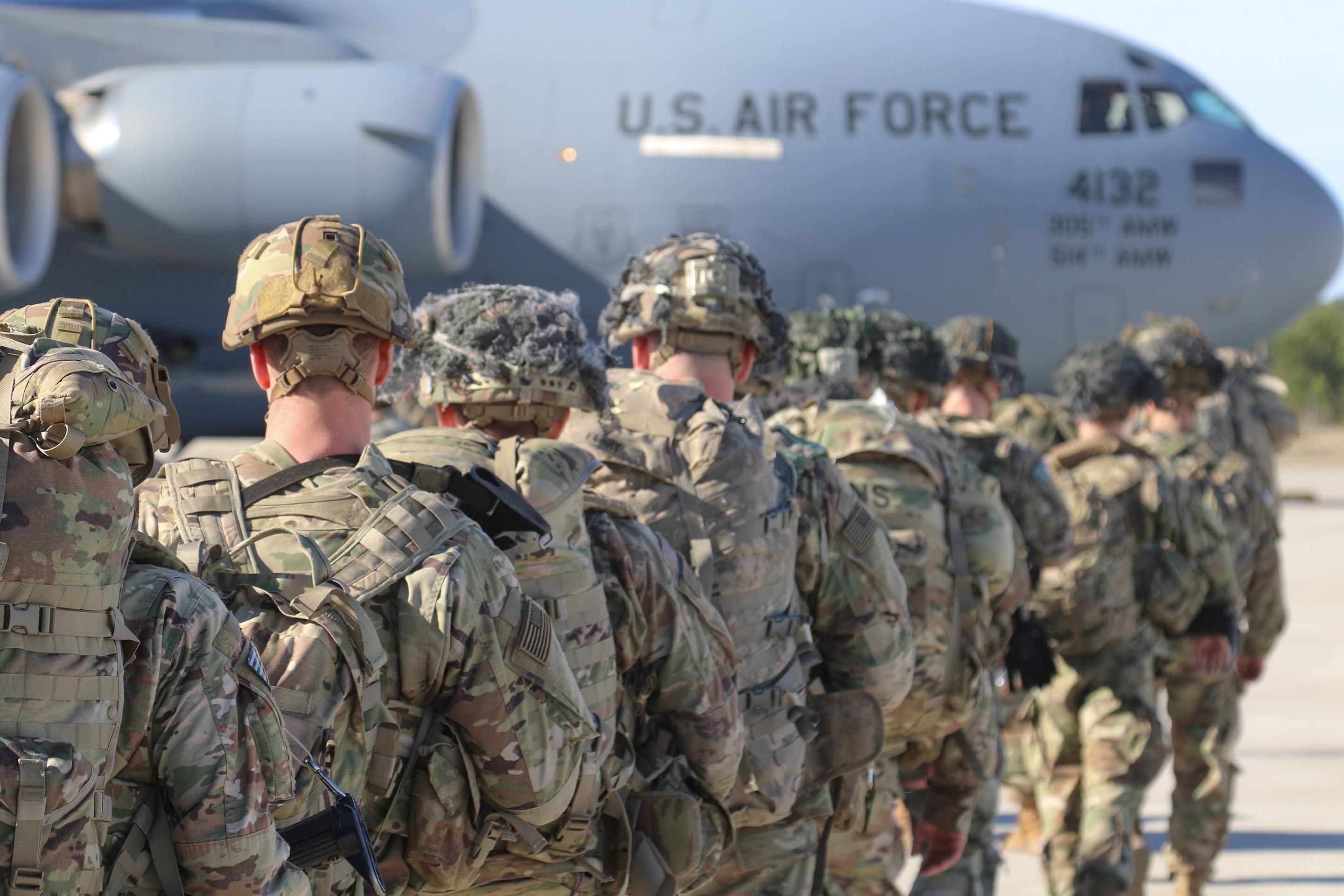 Трамп хочет вывести часть войск из Афганистана и Ирака до инаугурации Байдена