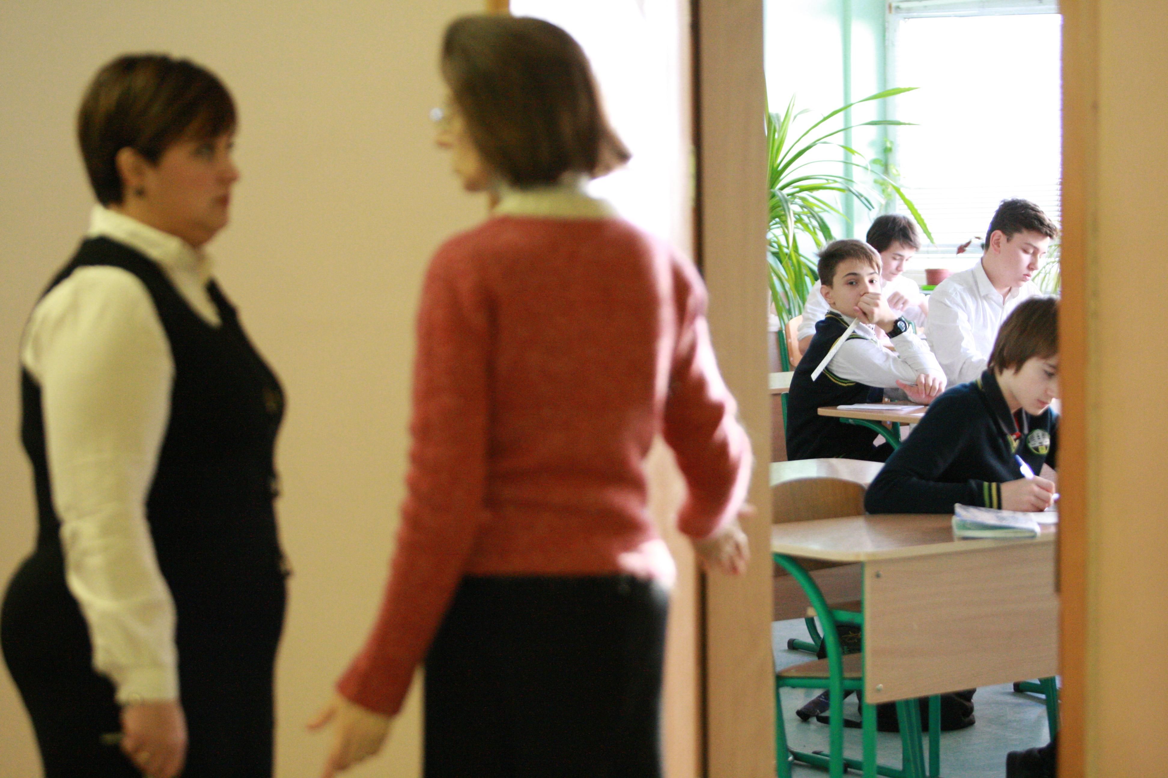 Ображав: на Тернопільщині учень знущався з вчительки української мови Ображав: на Тернопільщині учень знущався з вчительки української мови