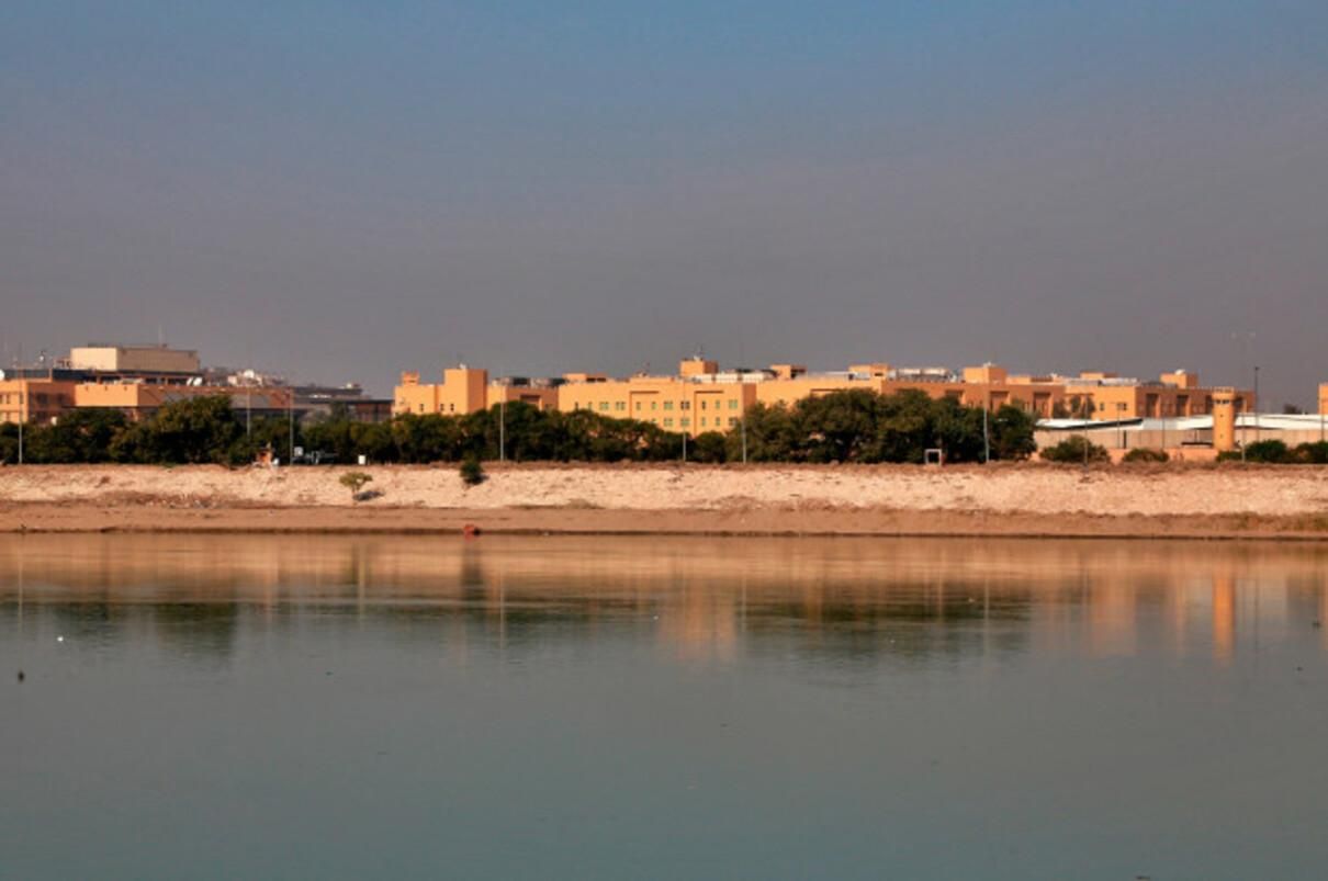 Посольство США в Іраку потрапило під ракетний обстріл 17.11.2020 Посольство США в Іраку потрапило під ракетний обстріл 17.11.2020