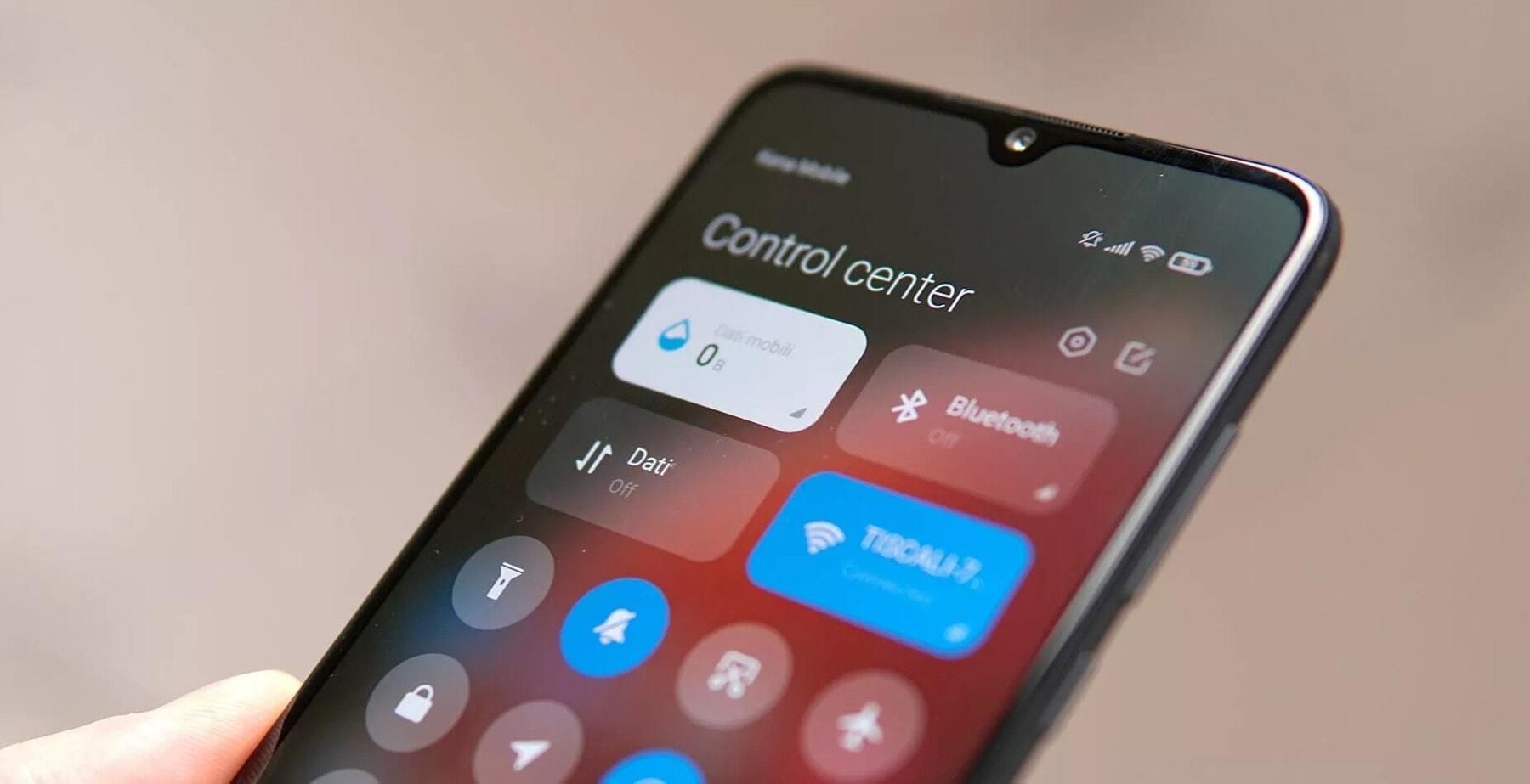 Apple начала встраивать рекламу в интерфейс iOS Apple начала встраивать рекламу в интерфейс iOS