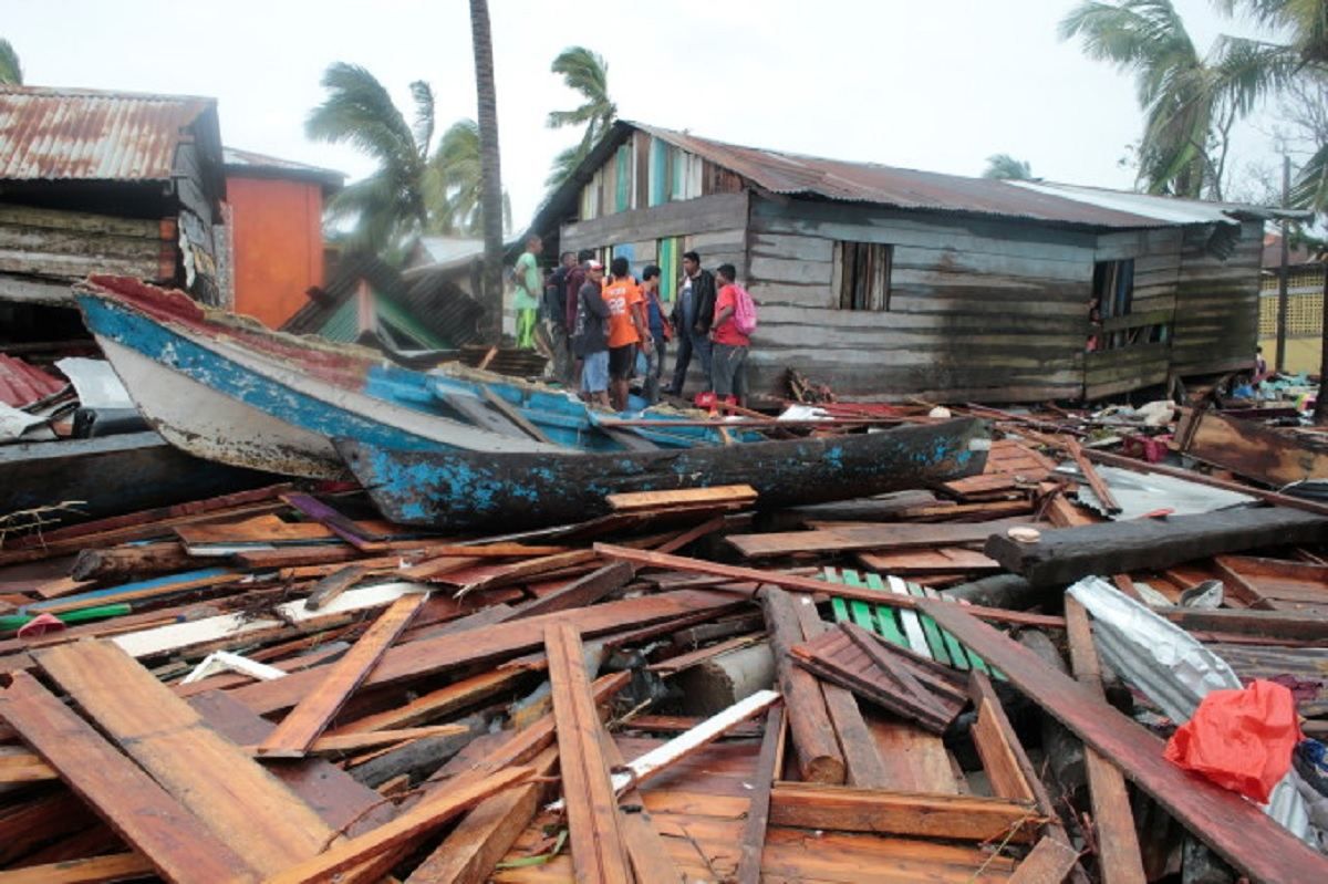 В Центральной Америке бушует ураган Йота, есть погибшие - фото, видео