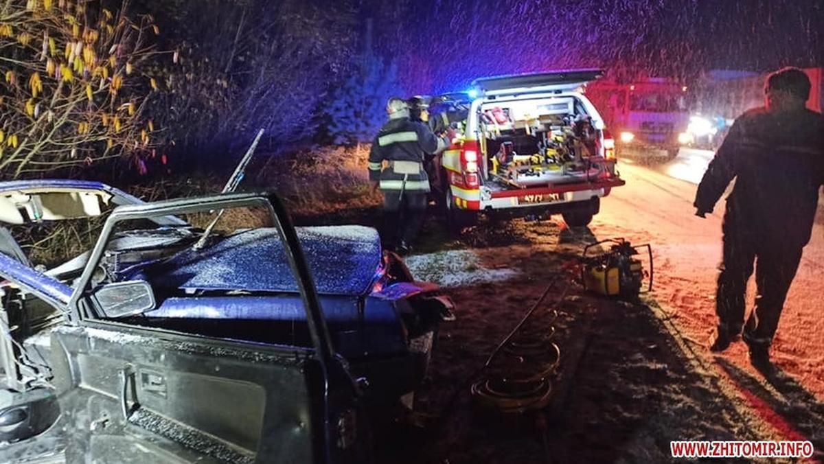 На Житомирщині в жахливій ДТП загинули двоє чоловіків На Житомирщині в жахливій ДТП загинули двоє чоловіків