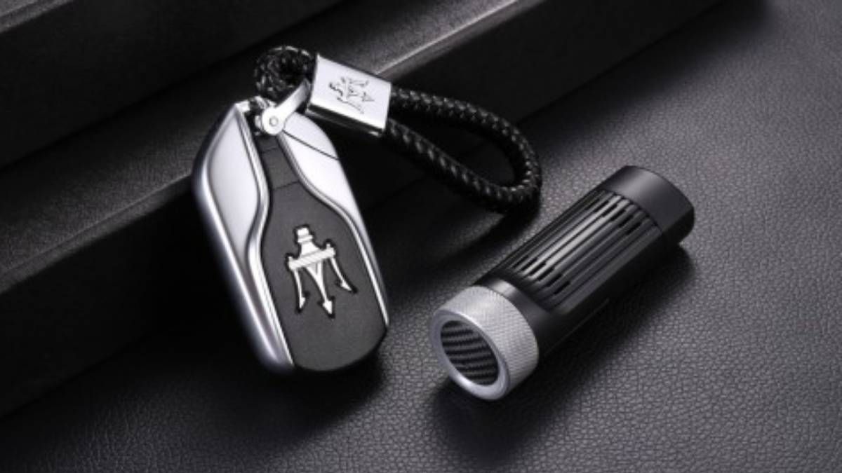 CarDroid випустила компактний донгл на Android CarDroid випустила компактний донгл на Android