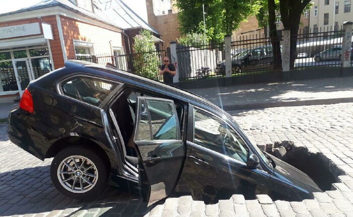 Автовласники, у яких день пішов набагато гірше, ніж ви собі можете уявити – фото
