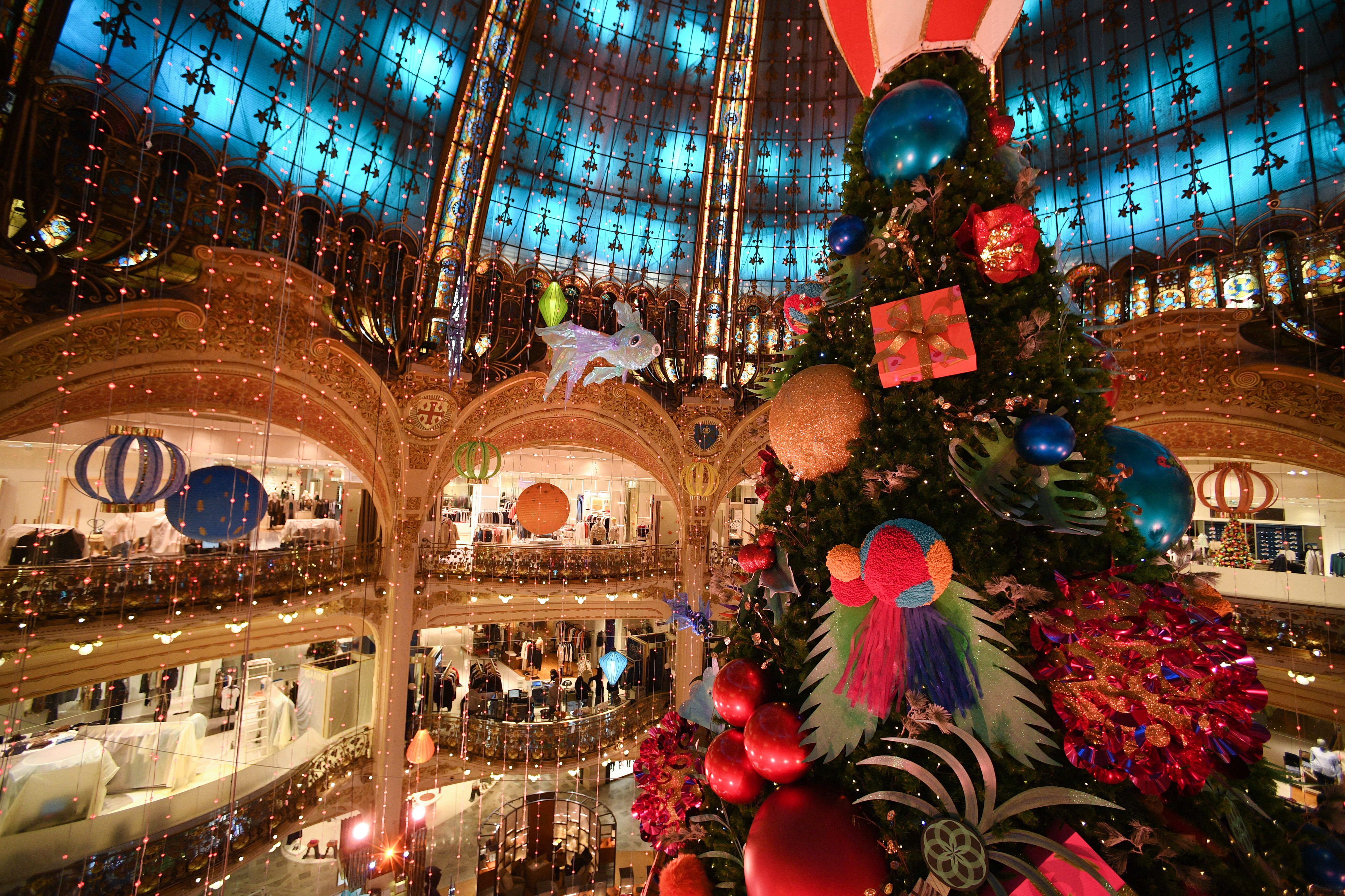 В Украине на зимние праздники планируют ввести полный локдаун, - СМИ В Украине на зимние праздники планируют ввести полный локдаун, - СМИ