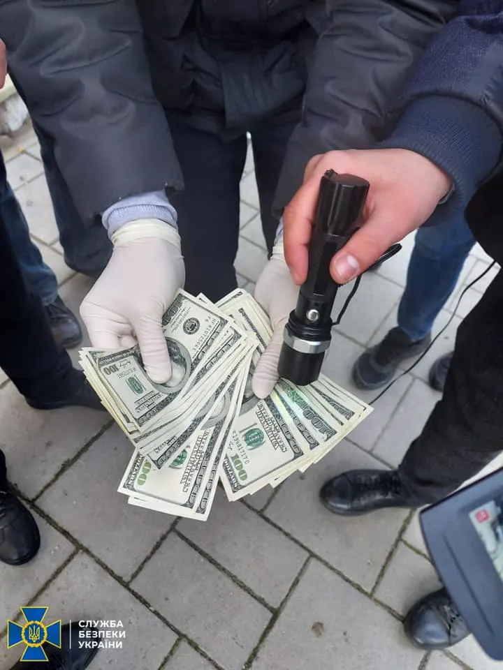 затримання працівника суду у Львові затримання працівника суду у Львові