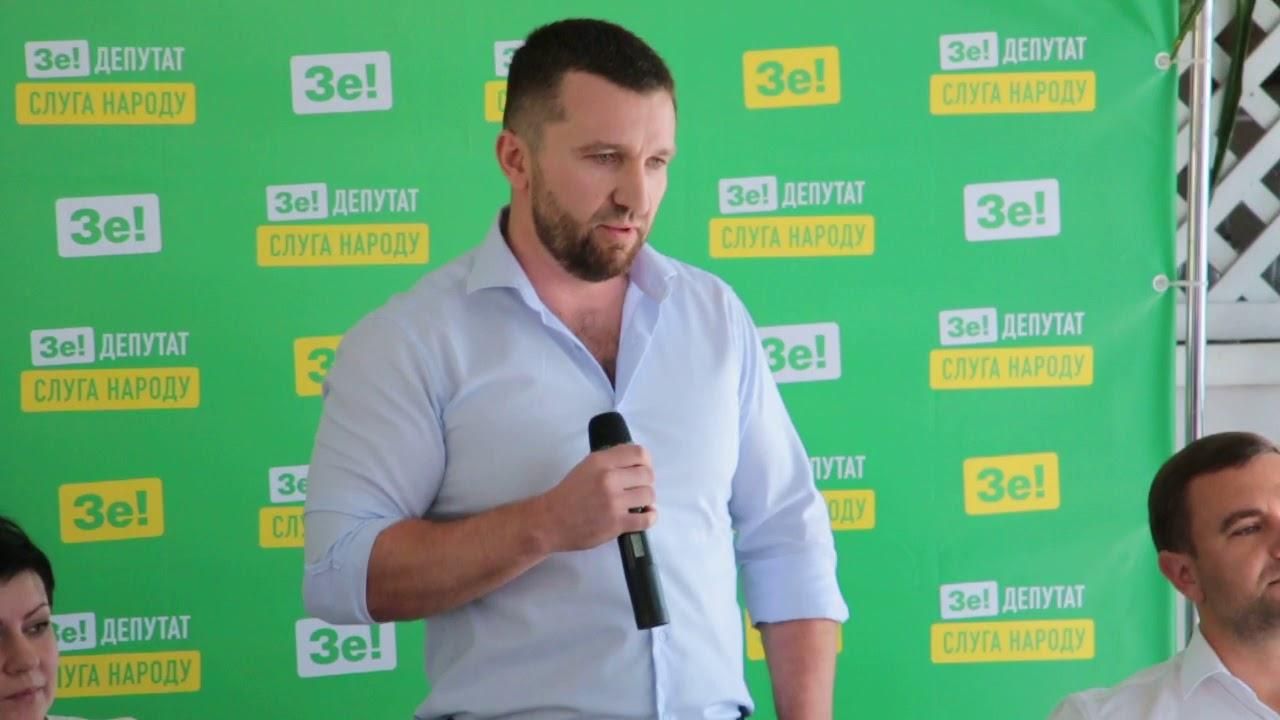 Замість слуги народу на онлайн-засіданні голосувала жінка – відео Замість слуги народу на онлайн-засіданні голосувала жінка – відео