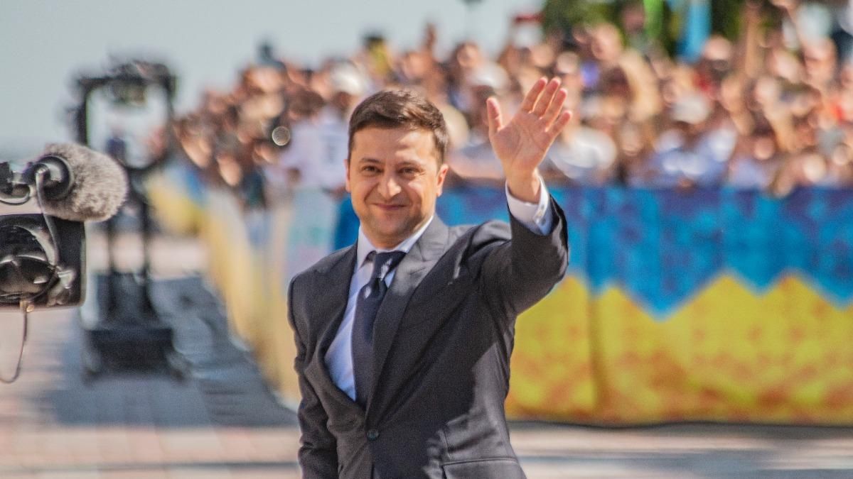 Зеленский запустил флешмоб Ukraine NOW для молодежи: видео Зеленский запустил флешмоб Ukraine NOW для молодежи: видео