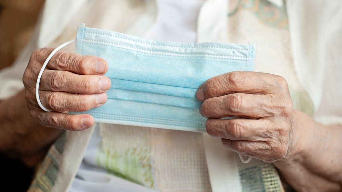 В Кабмине рассказали о введении ограничений, присущих красной зоне В Кабмине рассказали о введении ограничений, присущих красной зоне