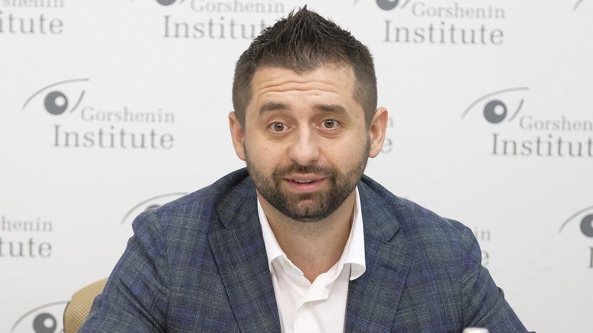 Арахамія отримав результати 3 тесту на COVID-19 Арахамія отримав результати 3 тесту на COVID-19