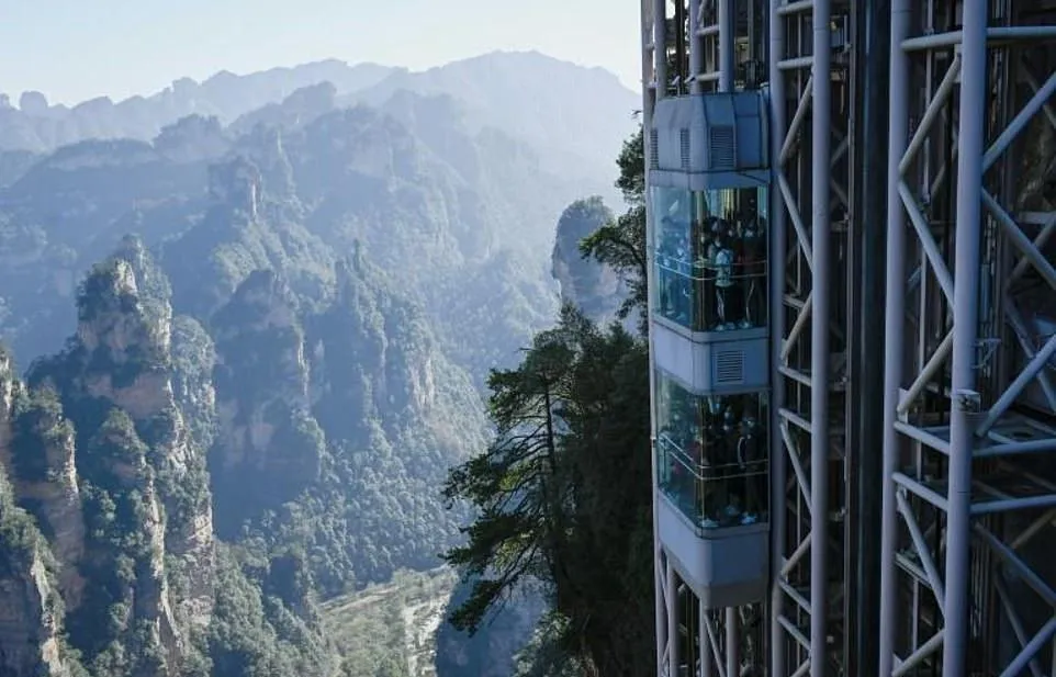 Найвищий ліфт у світі