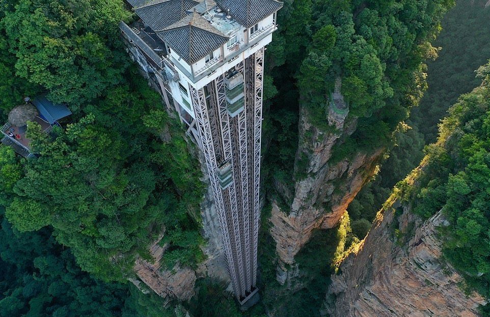 Найвищий ліфт у світі