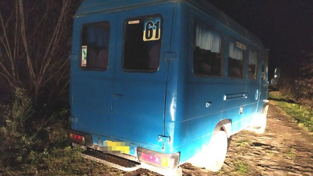 В Ровно 17-летнего подростка в третий раз поймали на краже маршрутки В Ровно 17-летнего подростка в третий раз поймали на краже маршрутки