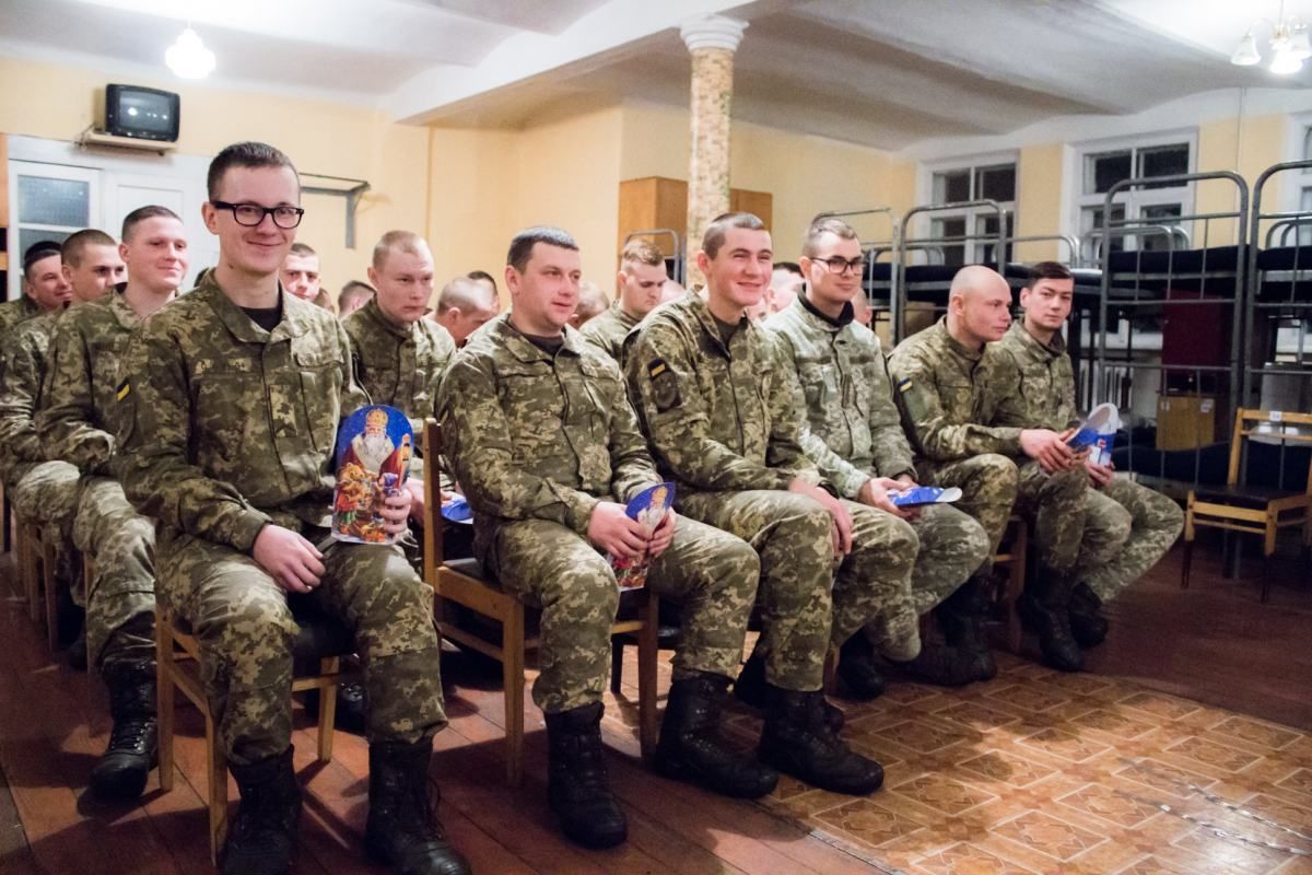 Святий Миколай для військових: львів'ян запрошують долучитись до благодійного проєкту