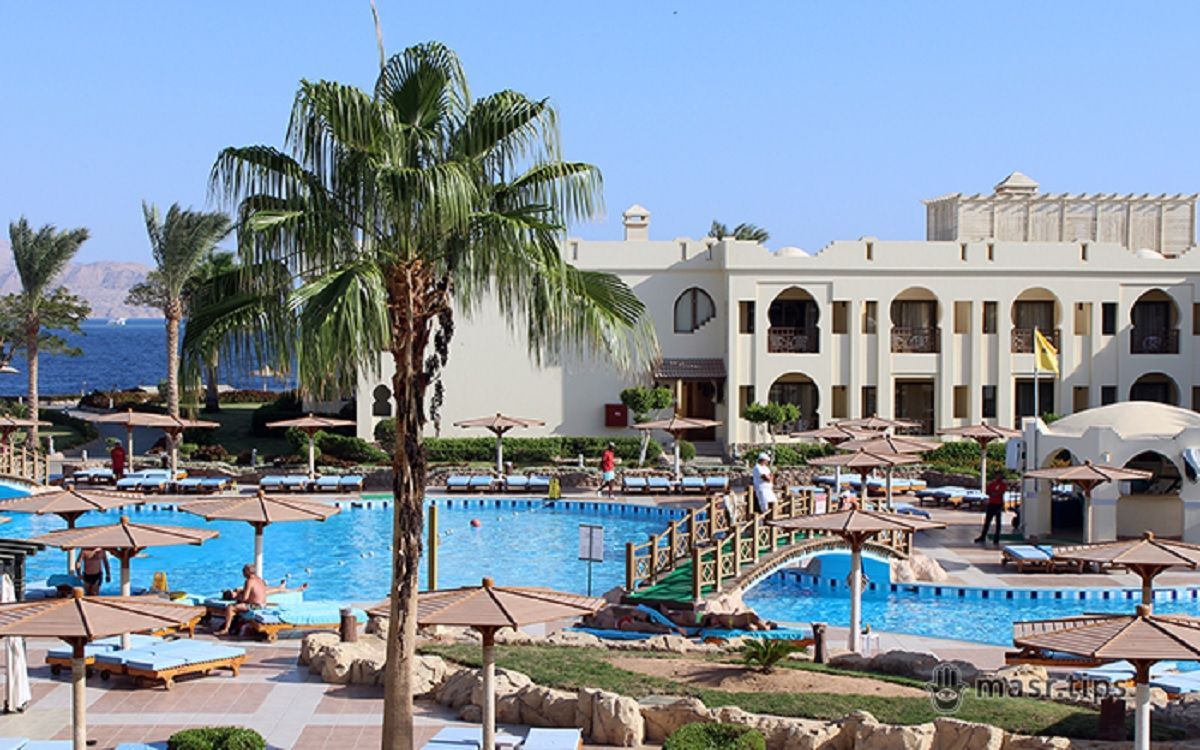 Из-за коронавируса украинцы не могут выехать из Египта Из-за коронавируса украинцы не могут выехать из Египта