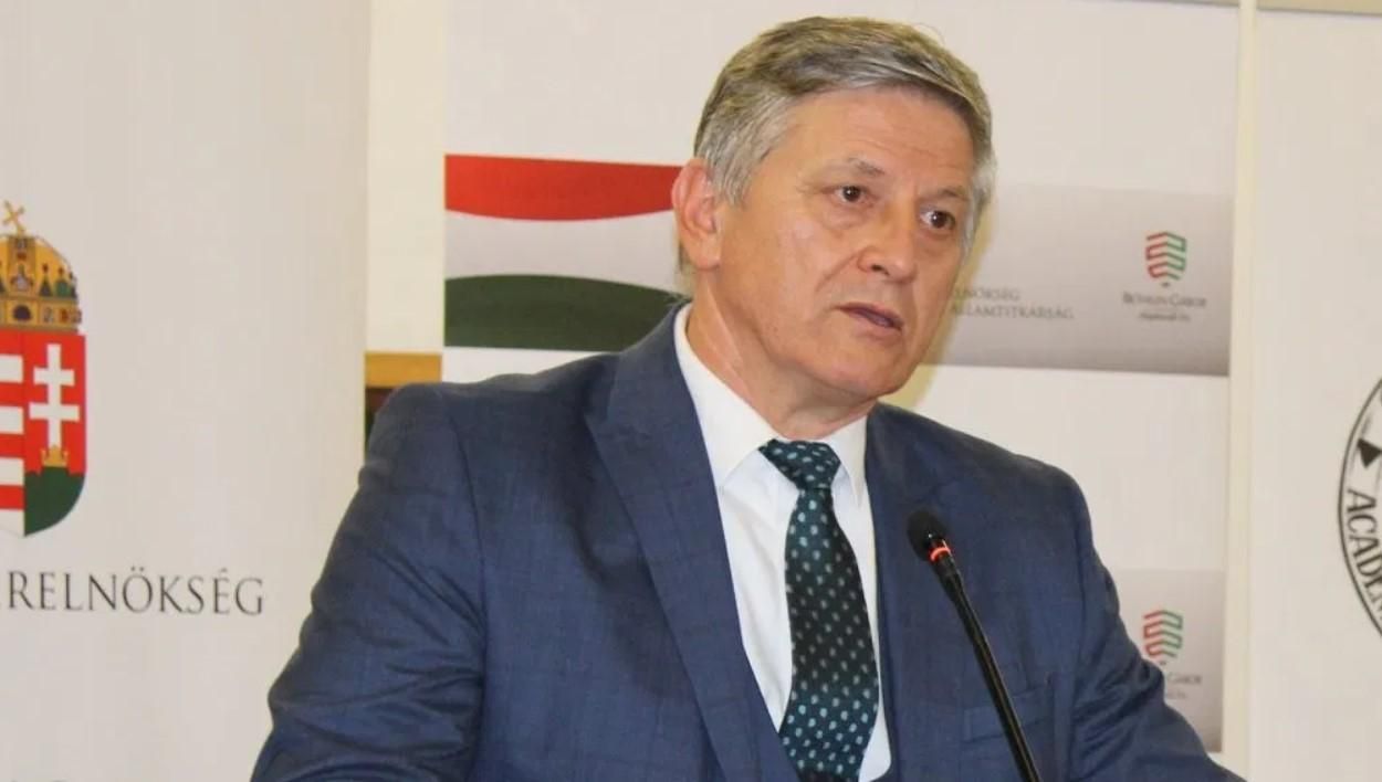 Какой будет месть: Венгрия готовит ответ из-за запрета въезда своему чиновнику в Украину Какой будет месть: Венгрия готовит ответ из-за запрета въезда своему чиновнику в Украину