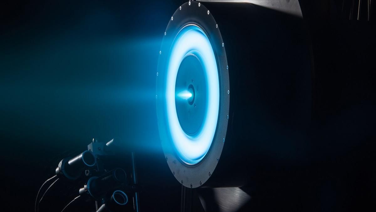 В NASA рассказали о работе над межзвездным зондом на солнечной тяге В NASA рассказали о работе над межзвездным зондом на солнечной тяге