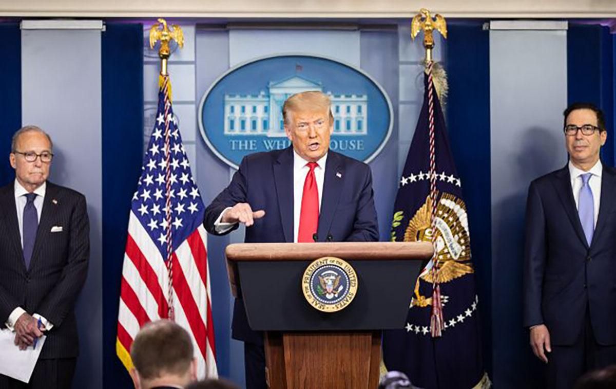 Трамп выступил с минутным заявлением в Белом доме: о чем сказал Трамп выступил с минутным заявлением в Белом доме: о чем сказал