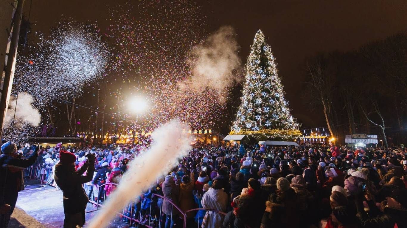 Вінниця відмовилася від головної ялинки 2020: що місцева влада пропонує натомість Вінниця відмовилася від головної ялинки 2020: що місцева влада пропонує натомість