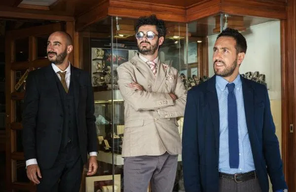 Брати відчайдушно намагаються врятувати сімейний бізнес Брати відчайдушно намагаються врятувати сімейний бізнес