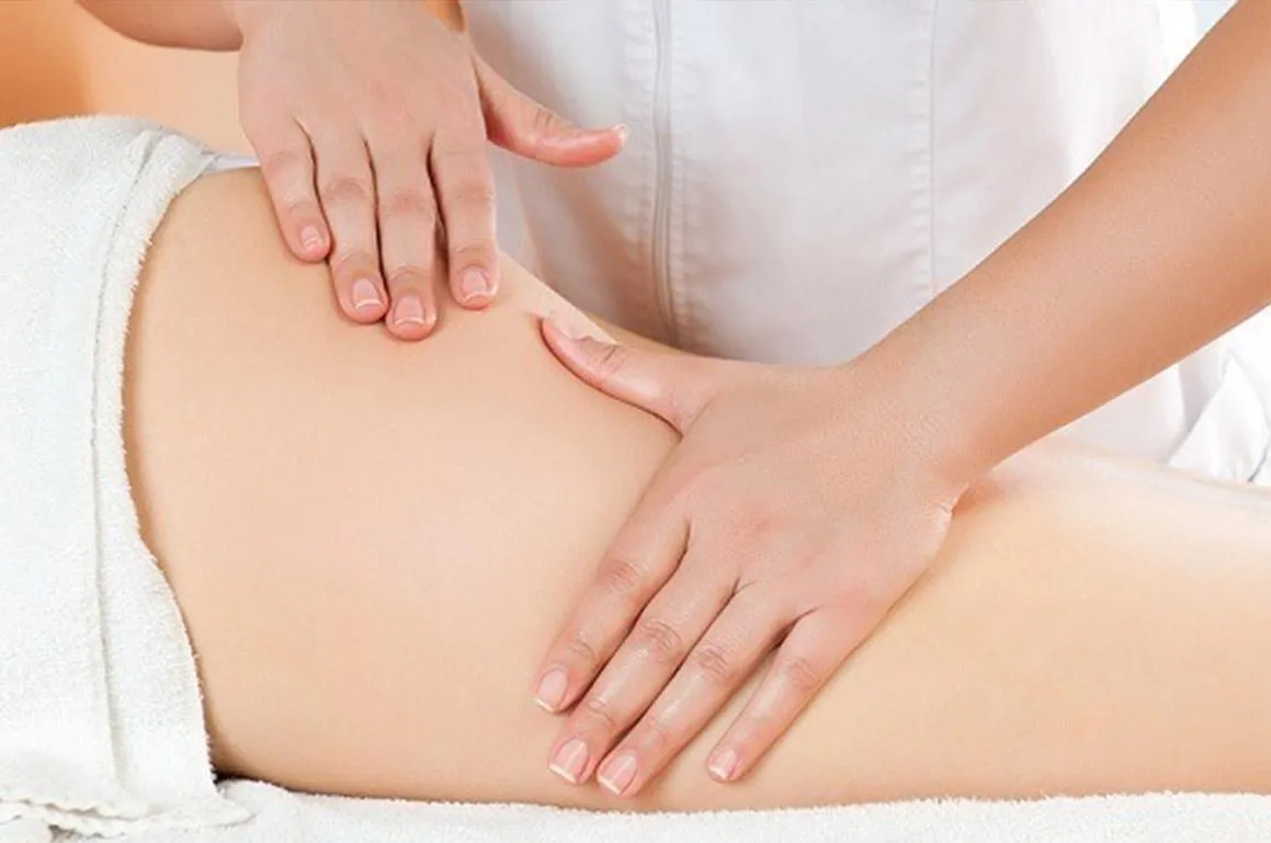 Швидко зменшити видимі прояви целюліту допомагає масаж