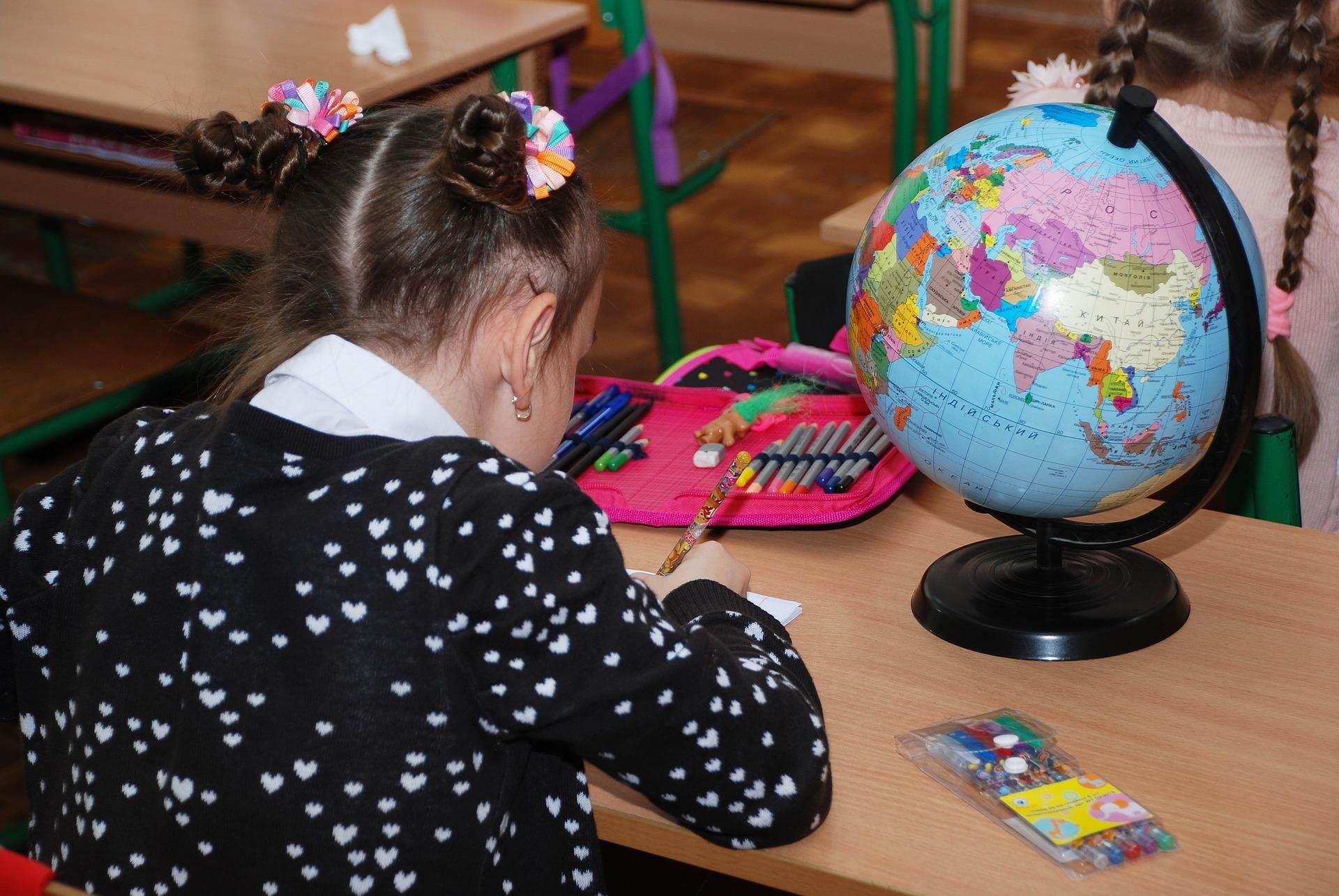 У Києві 12-річна дівчинка замінувала школу 25.11.2020