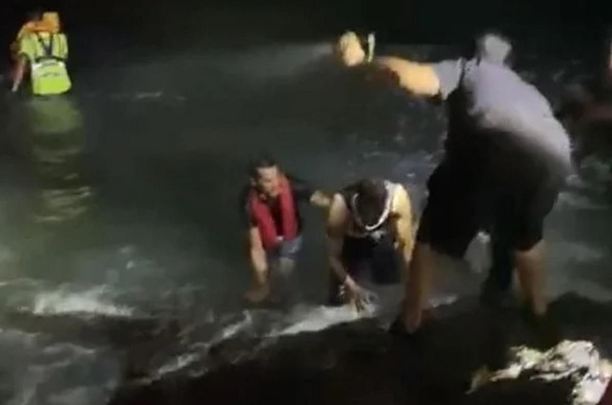 Біля Канарських островів перекинулося судно з мігрантами: є жертви