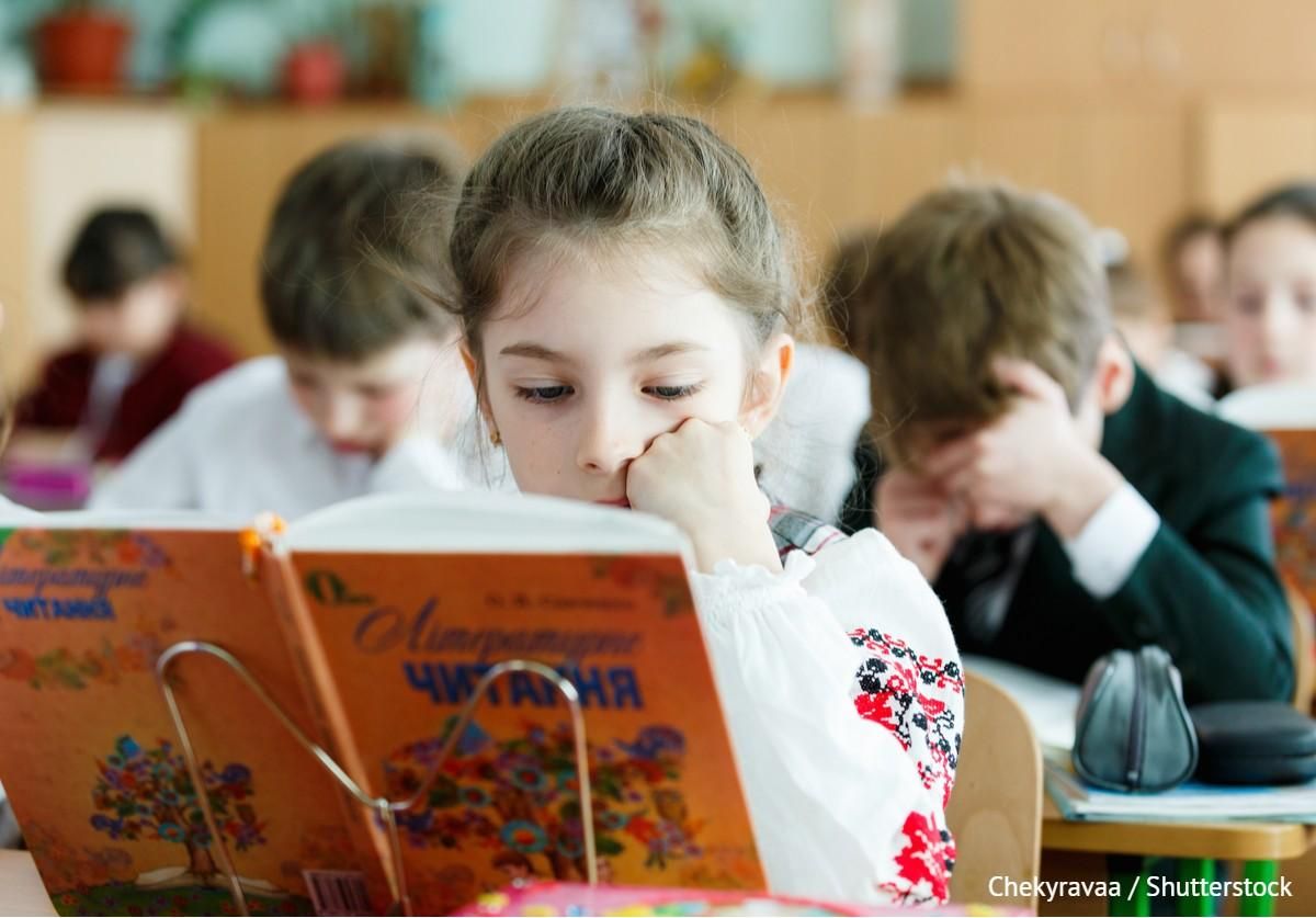 Українська освіта за кордоном: як по світу навчають маленьких українців