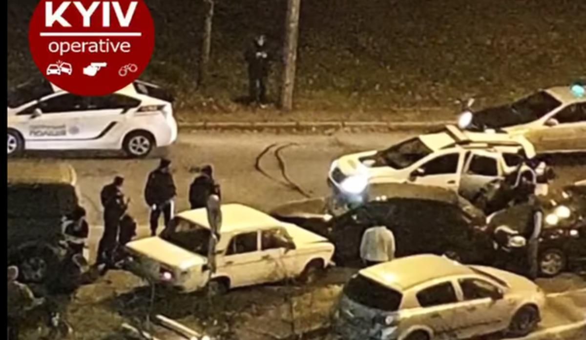 У Києві водій ВАЗу намагався втекти від патрульних та скоїв ДТП