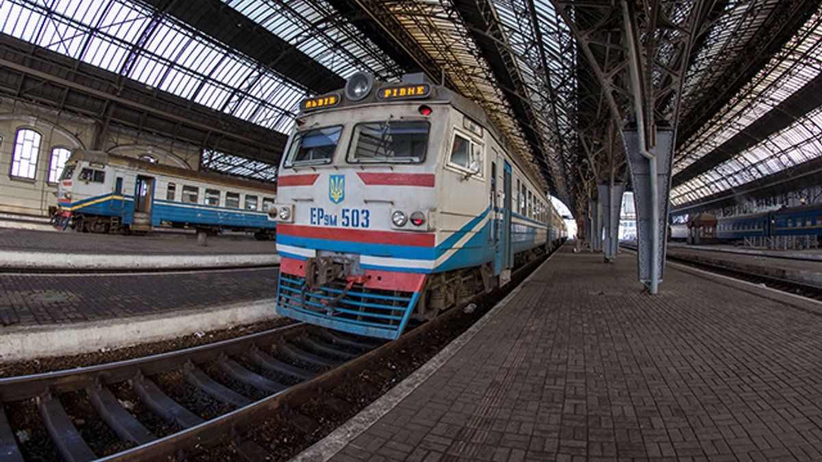 В Україні можуть припинити міжміське і залізничне сполучення