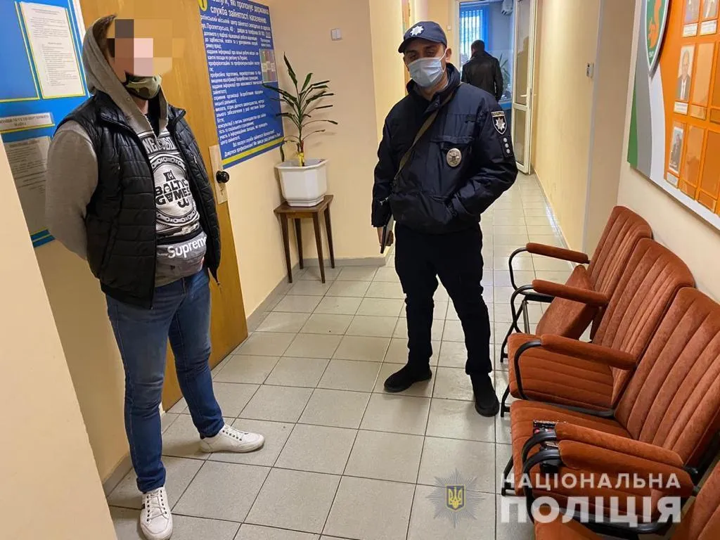 Невідомі намагалися заблокувати роботу виборчої комісії на Київщині 