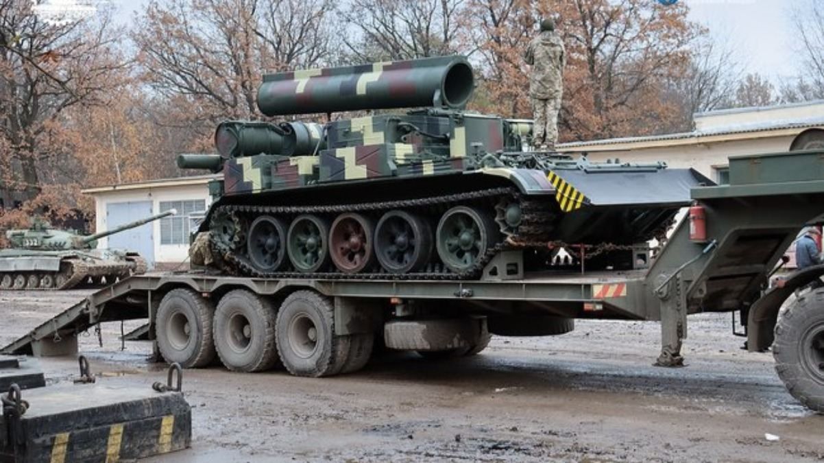 Укроборонпром передал ВСУ обновленный тягач-эвакуатор фото - Канал 24 Укроборонпром передал ВСУ обновленный тягач-эвакуатор фото - Канал 24