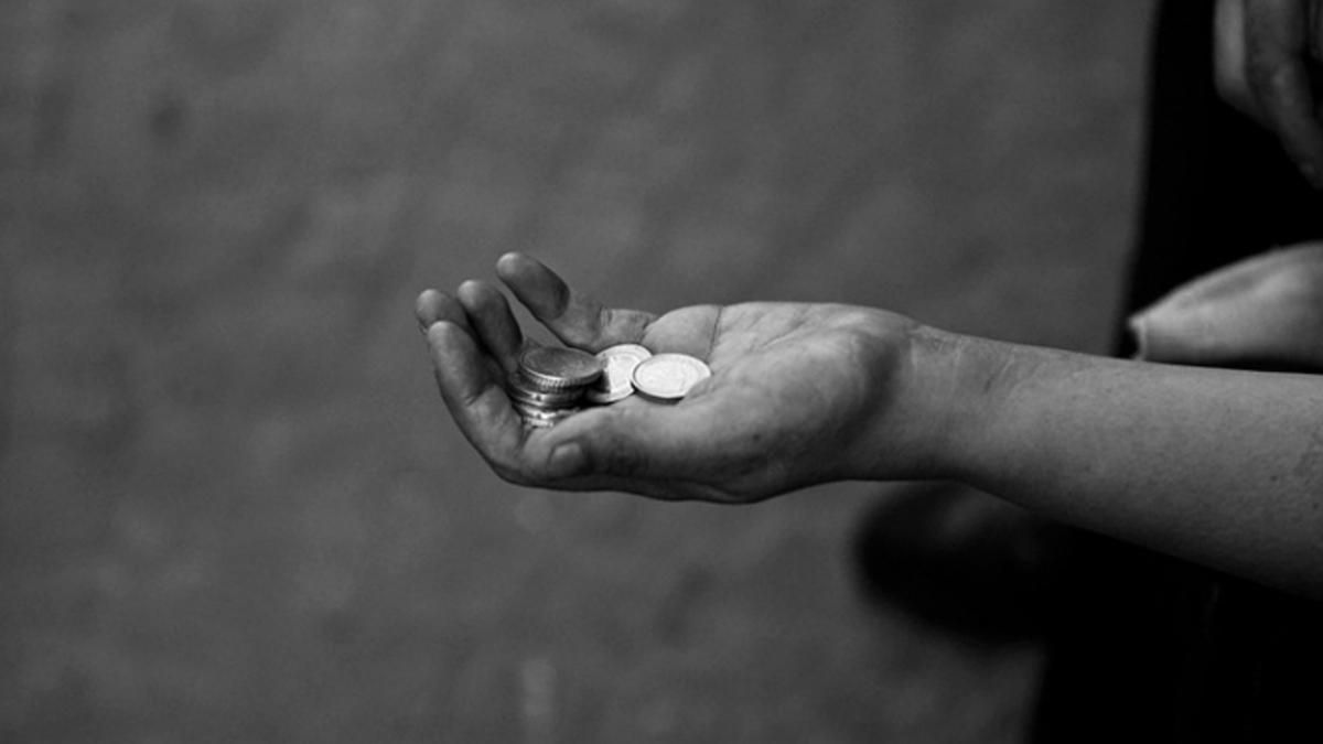 В Одессе женщине выдали ID-карту: она 7 лет была в рабстве в России В Одессе женщине выдали ID-карту: она 7 лет была в рабстве в России