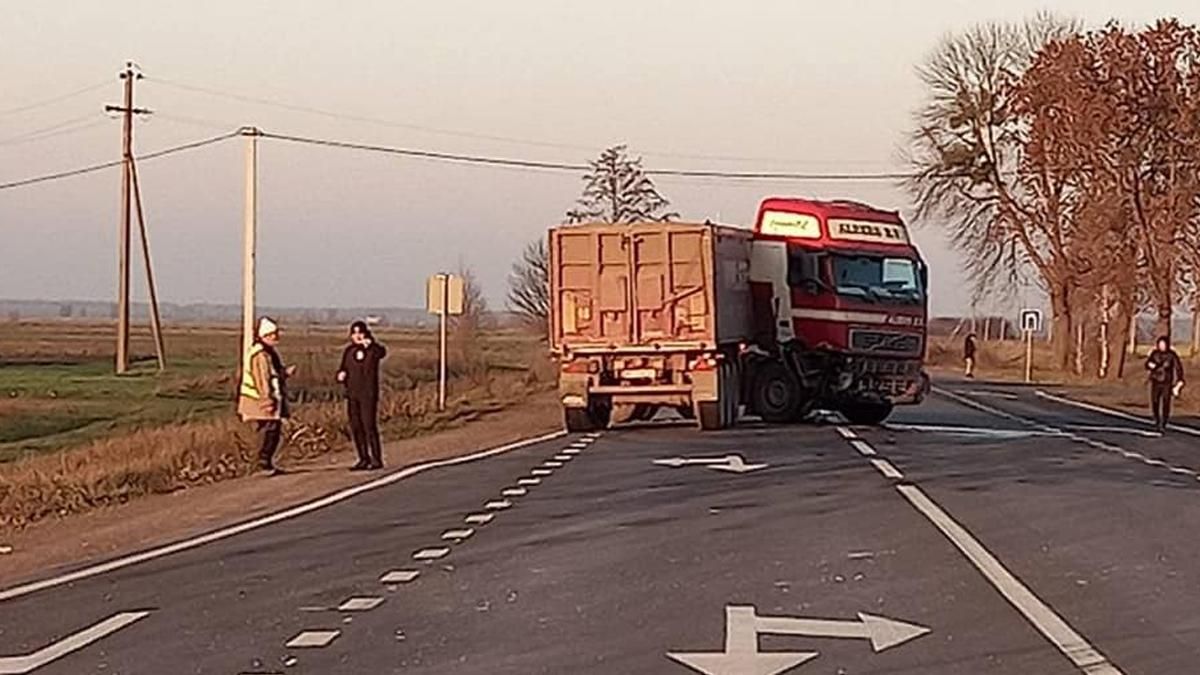 На Ровенщине в ДТП погибла женщина с ребенком 2 детей в реанимации