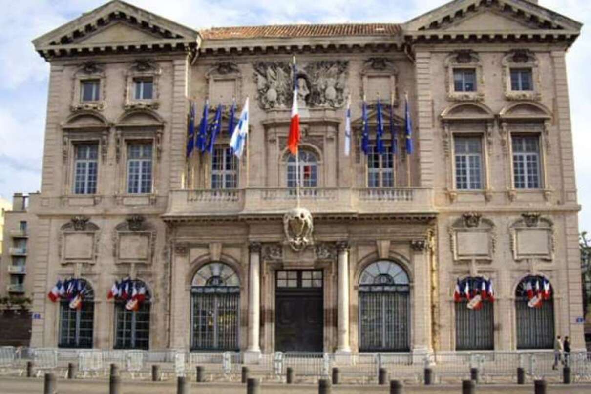Сенат Франції закликав визнати незалежність Карабаху: реакція МЗС