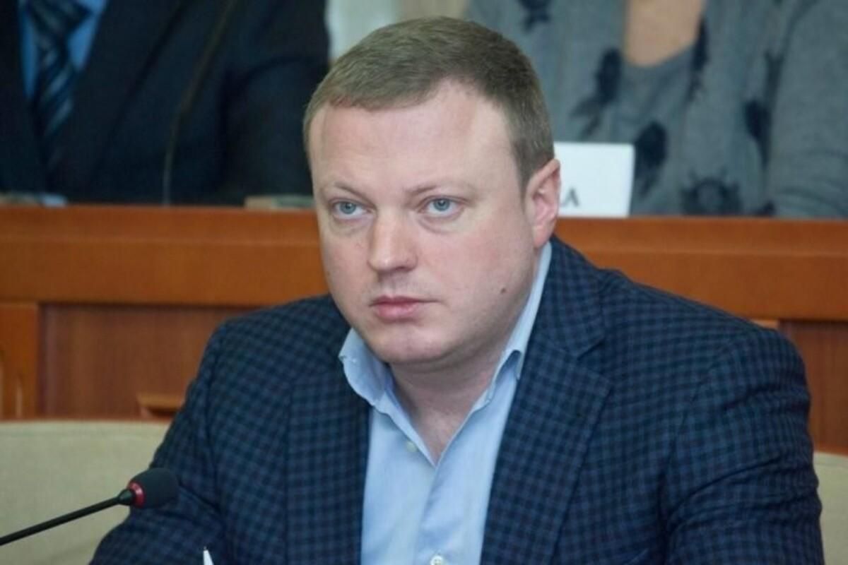 НАБУ и ДФС взялись за голову Днепропетровского облсовета Олийныка