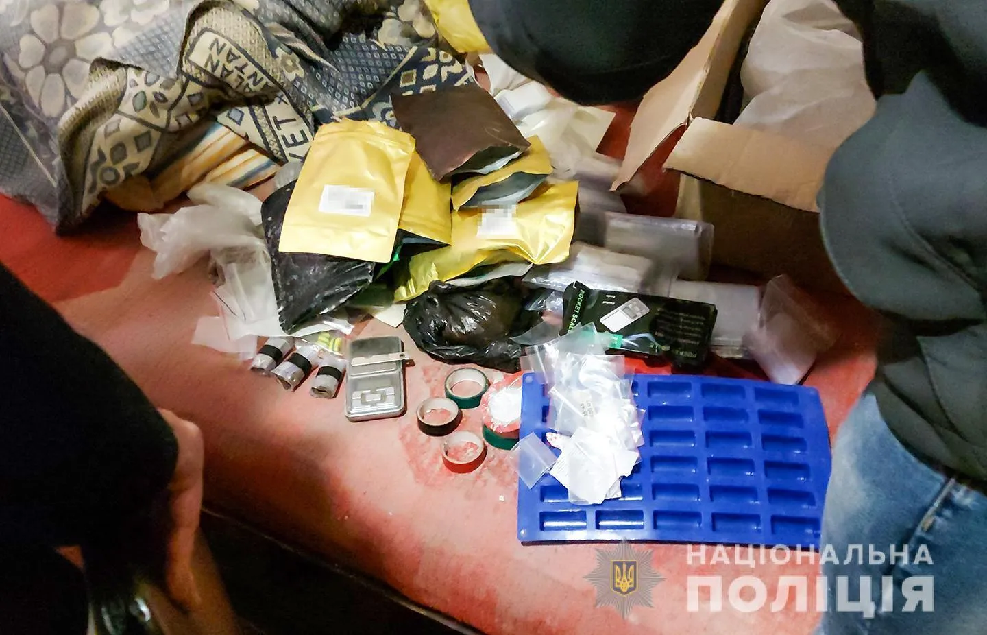 затримання банди таксистів у Миколаєві затримання банди таксистів у Миколаєві