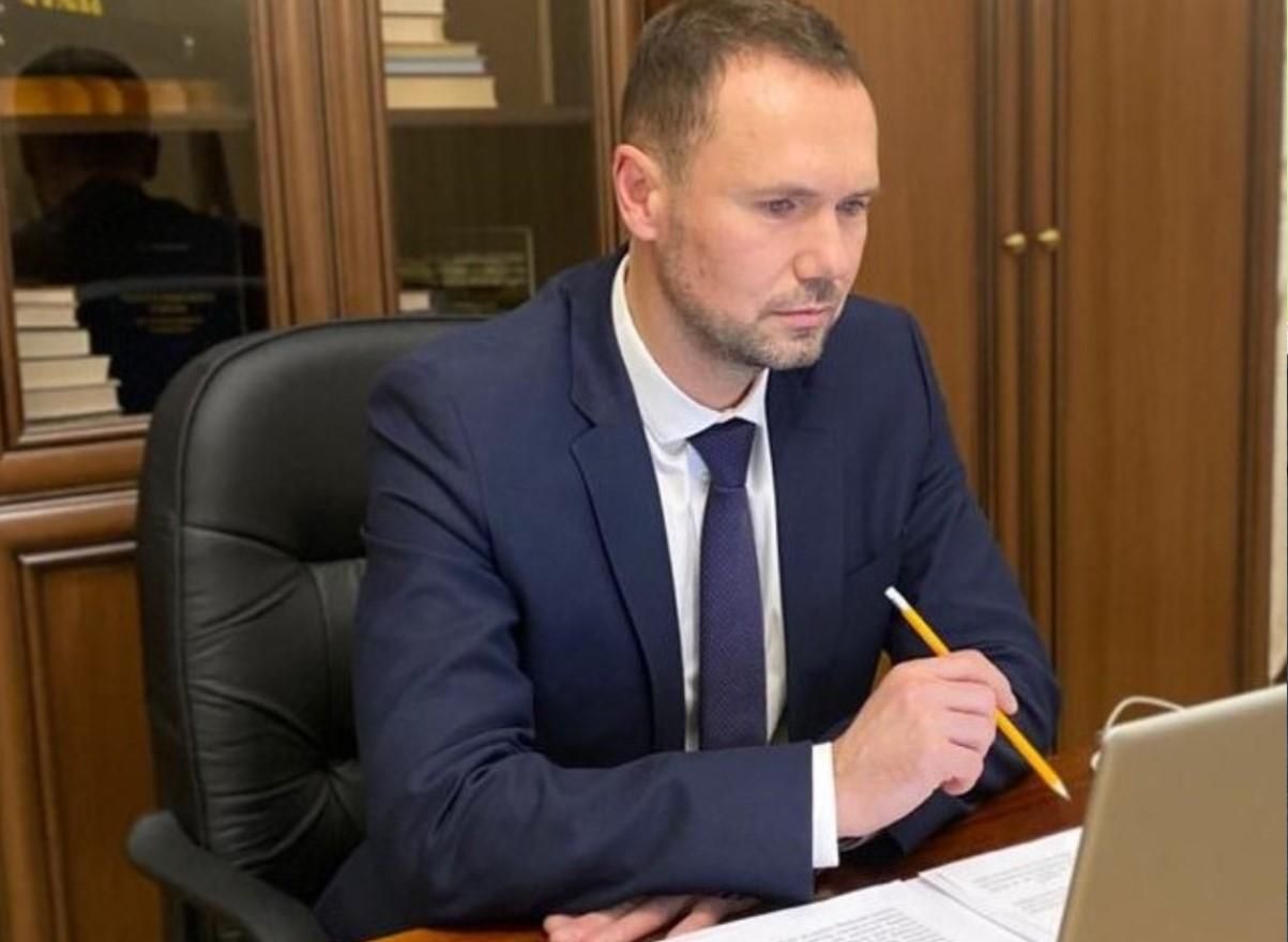 Сергей Шкарлет присоединился к школьному уроку дочери: детали Сергей Шкарлет присоединился к школьному уроку дочери: детали