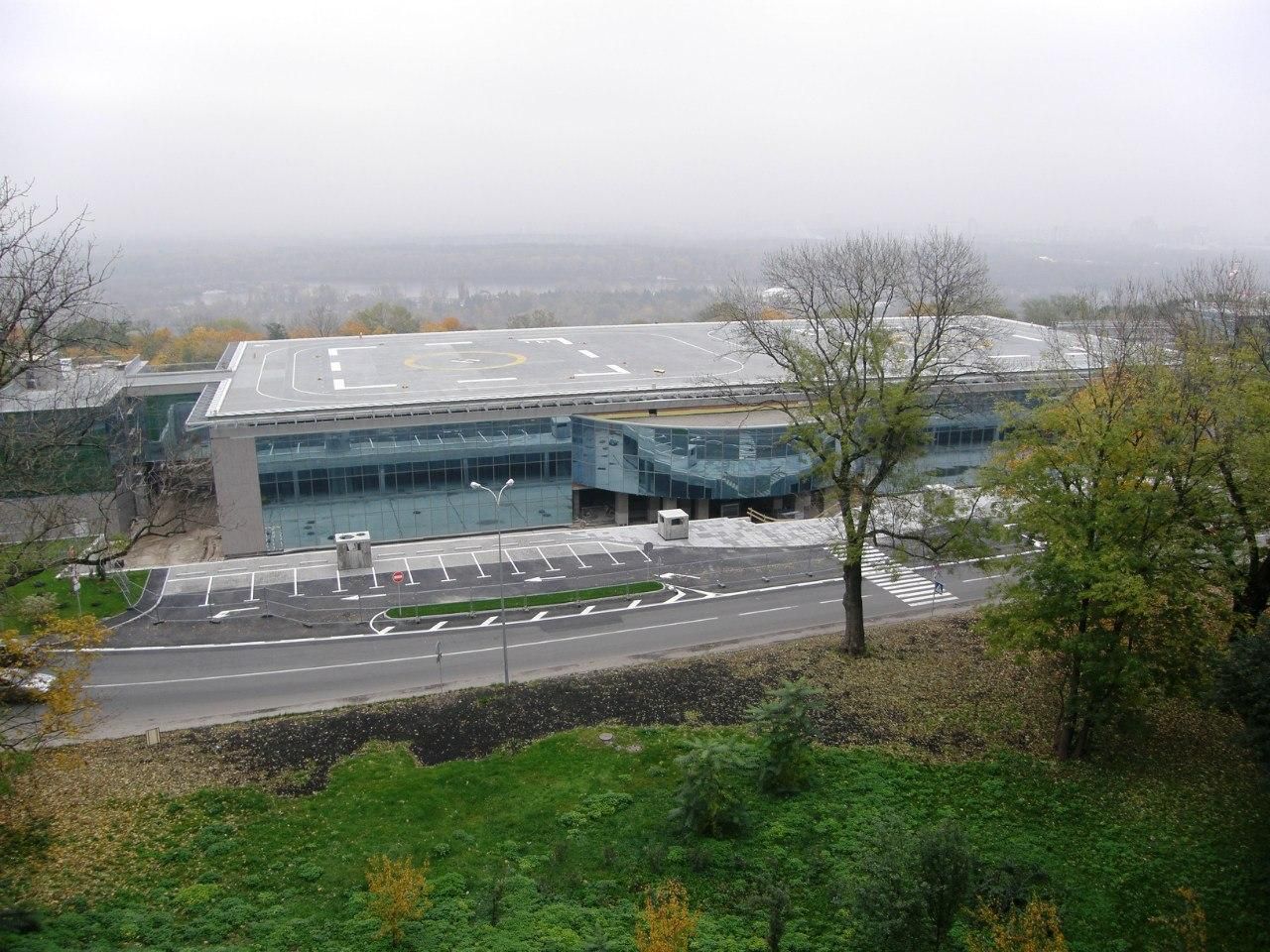 Купила вертолетную площадку Януковича: АМКУ оштрафовал мать нардепа Купила вертолетную площадку Януковича: АМКУ оштрафовал мать нардепа