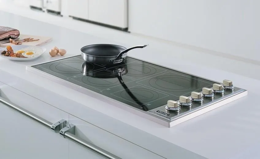 Индукционная плита имеет немало преимуществ Индукционная плита имеет немало преимуществ