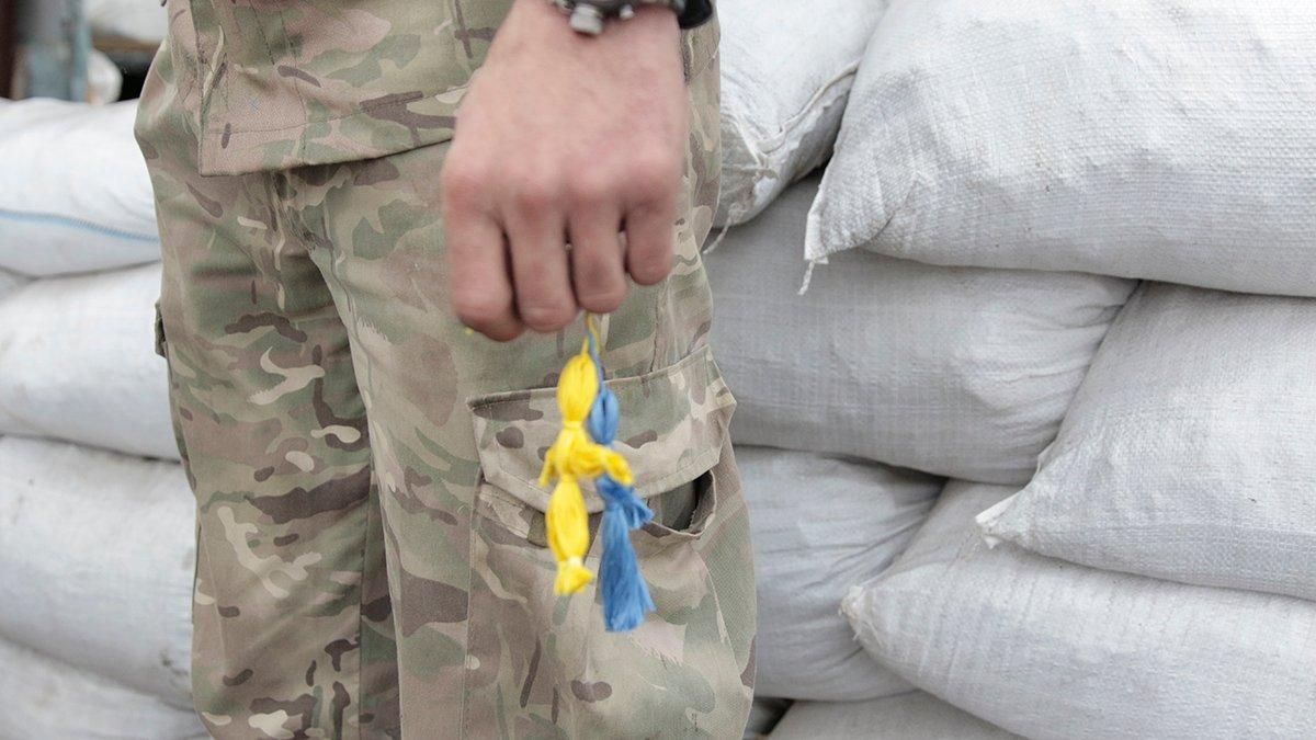 На Донбассе украинский военный избил и поджег сослуживца На Донбассе украинский военный избил и поджег сослуживца