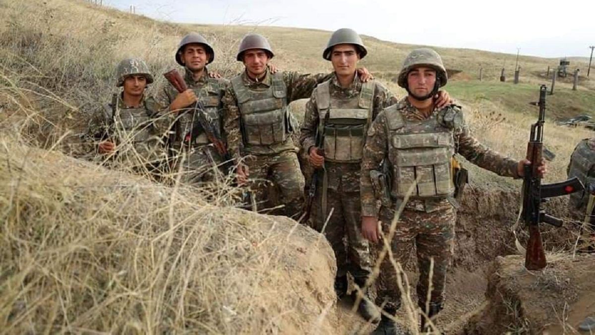 Армения обустраивает позиции на границе с Азербайджаном: видео