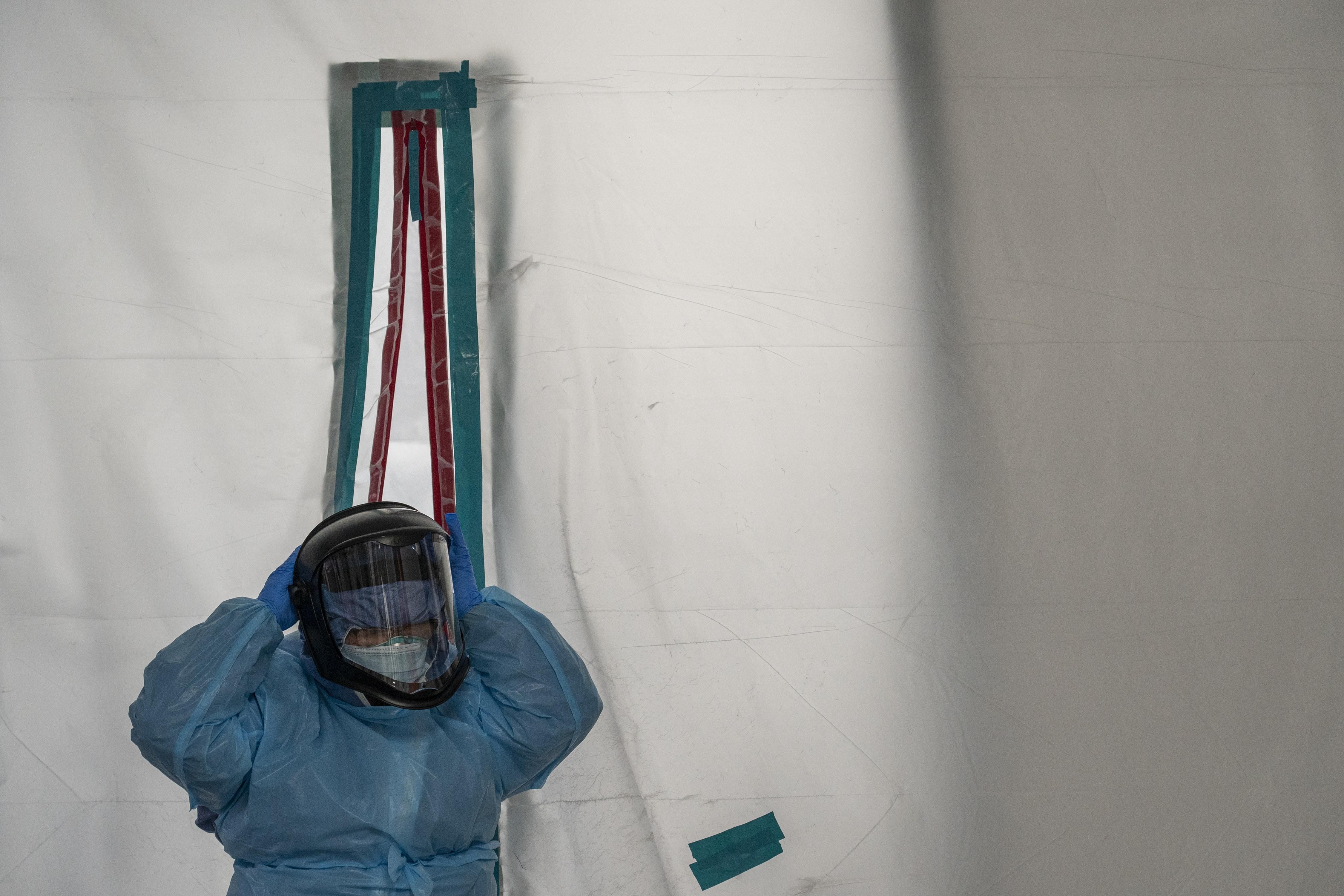 Пандемия стала словом года для американского словаря Merriam-Webster Пандемия стала словом года для американского словаря Merriam-Webster