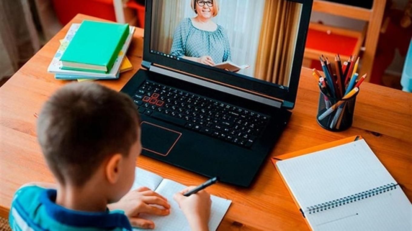 В Одесі учнів 5-11 класів переведуть на дистанційне навчання В Одесі учнів 5-11 класів переведуть на дистанційне навчання