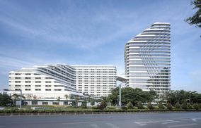 Руйнує усі стандарти: футуристичне депо для вагонів метро відкрили у Китаї – модерні фото