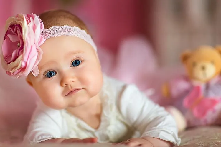 Маленька красуня Маленька красуня