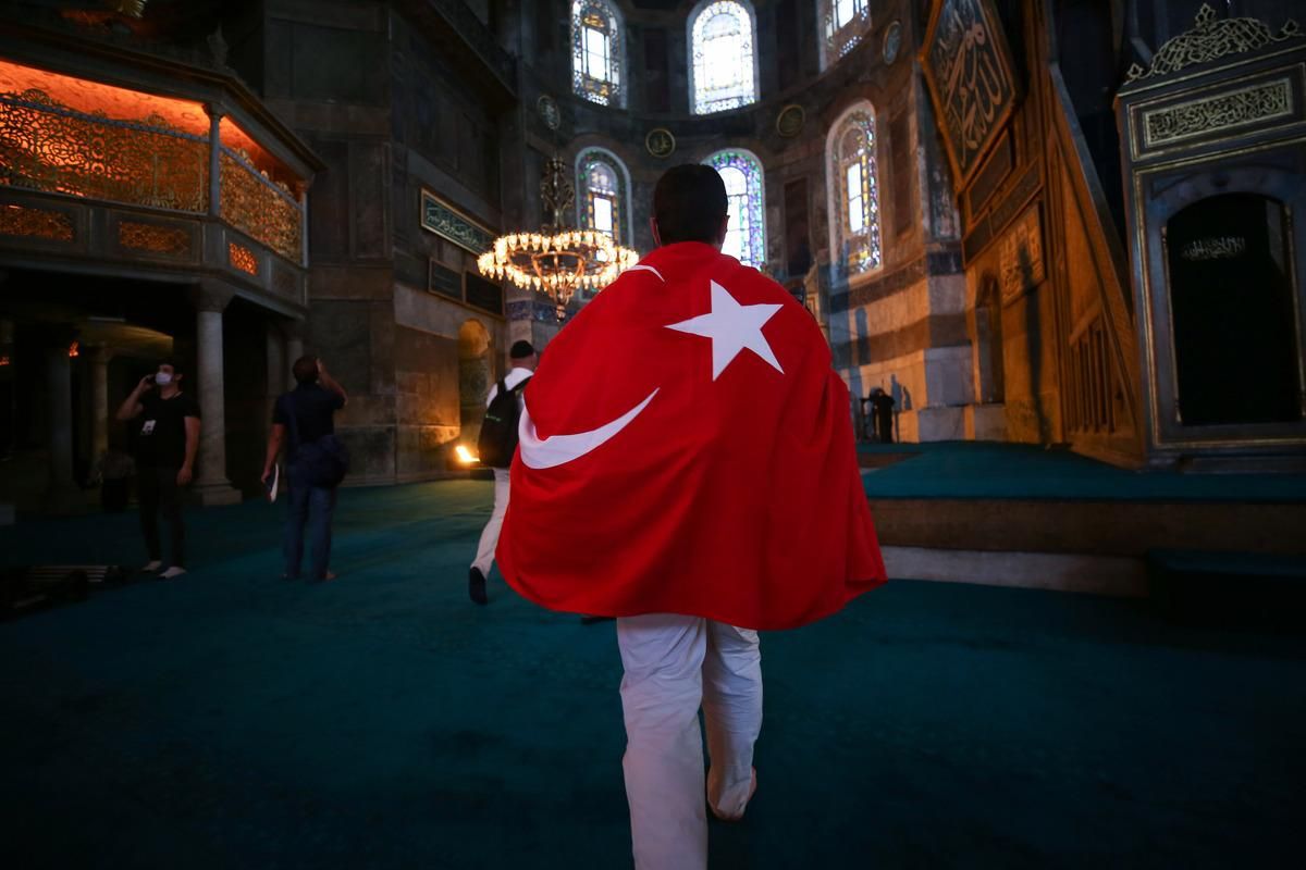 Уряд Туреччини посилив комендантську годину