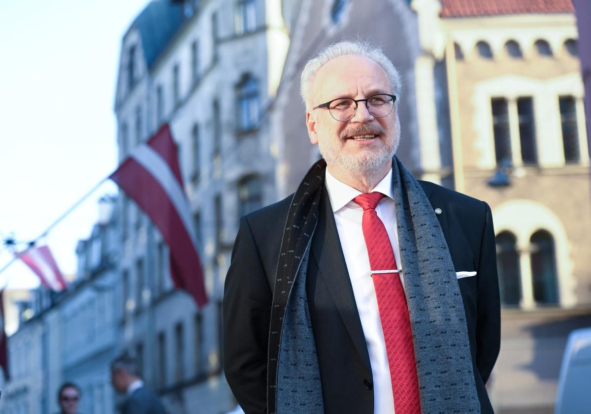 Президент Латвії просив сейм не підвищувати йому зарплату Президент Латвії просив сейм не підвищувати йому зарплату