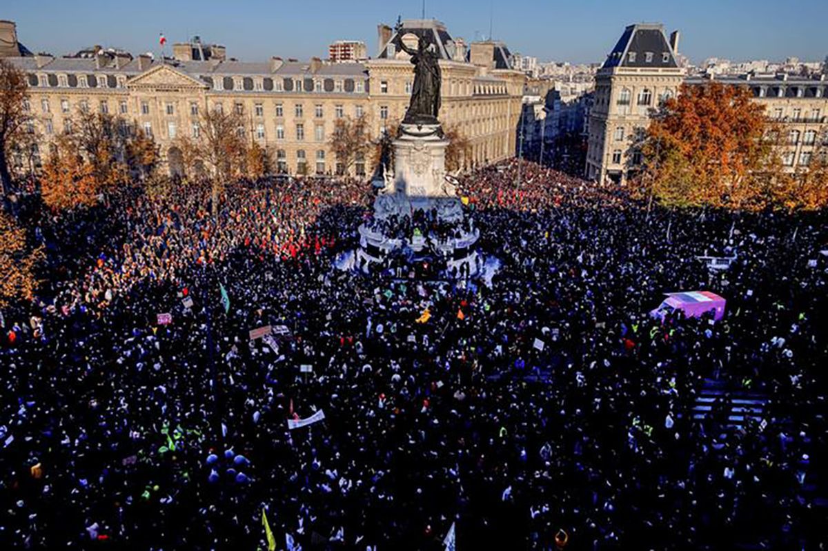 Во Франции прошли протесты против свободы слова